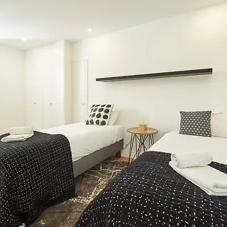 Bica Apartment *